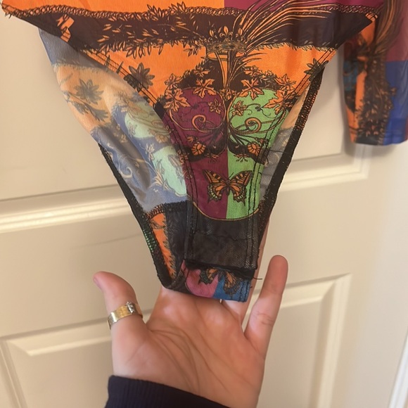 Akira Mesh Long-Sleeve Patterned Bodysuit - Picture 5 of 5